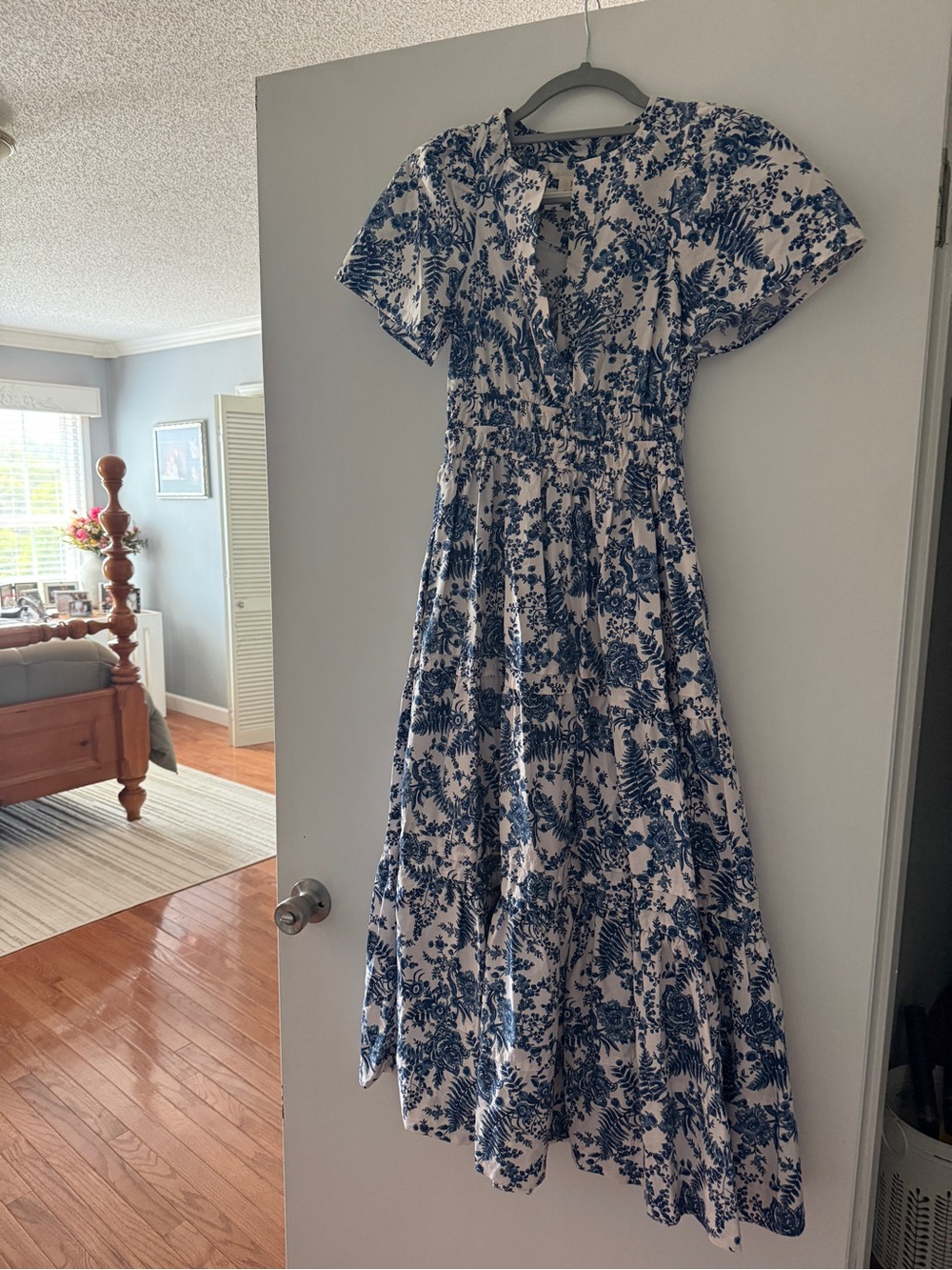 Maeve by Anthropology Blue and White Floral Maxi Dress - Women xx small